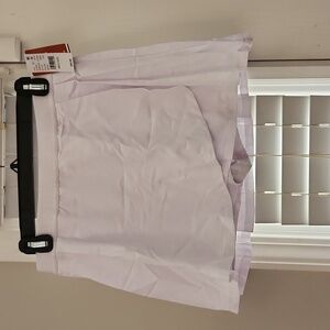 BRAND NEW WOMANS SKORT